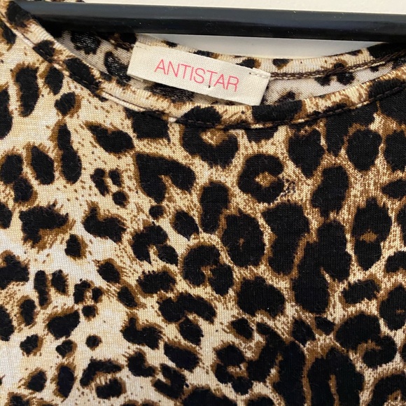 Leopard Flowy Tank Top - Picture 3 of 4